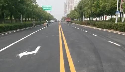 道路劃線的標(biāo)準(zhǔn)尺寸，道路劃線的寬度是多少？